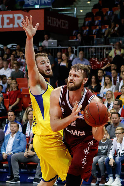 阵曼城的比 阵曼城的比