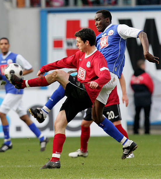 端有萨卡 端有萨卡